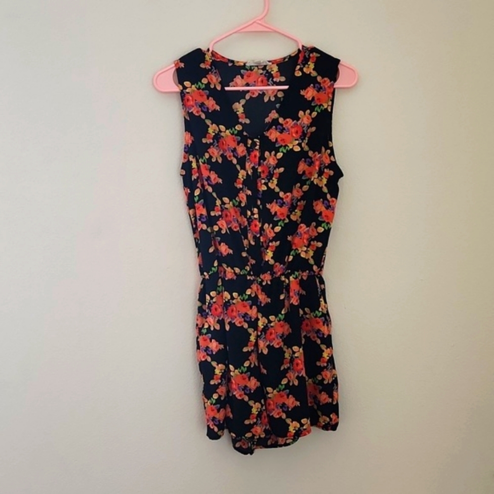 Romper - Picture 2 of 3